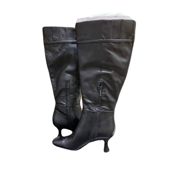 Lyla Knee High Boot (Women)
Sam Edelman
Women Regular & Wide Calf Size 7 - Picture 4 of 6